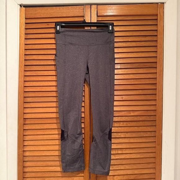 lululemon athletica Pants - Lululemon Align 28” Grey and Black Athletic Active Leggings Sz 2